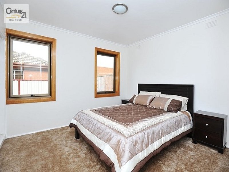 9 Sixth Avenue, Altona North image 3
