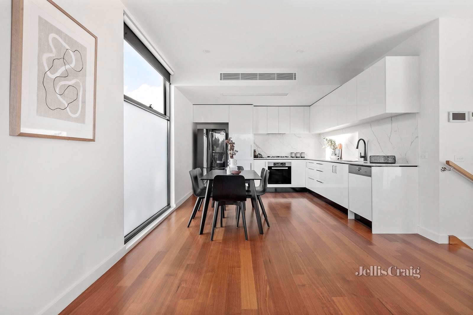 9 Smith Street, Kensington image 4