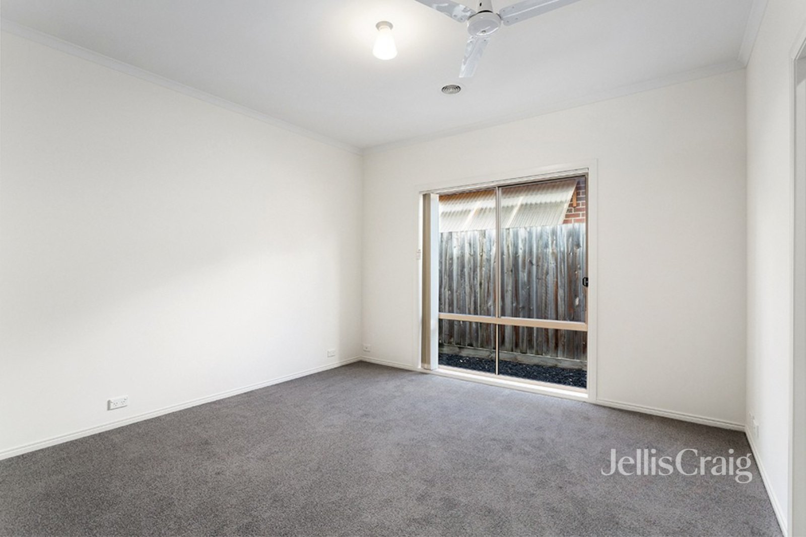 9 Sophie Place, Greensborough image 8