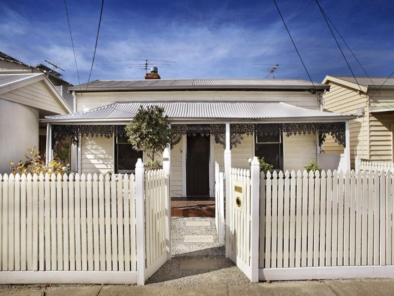 9 Staff Street, Seddon image 1