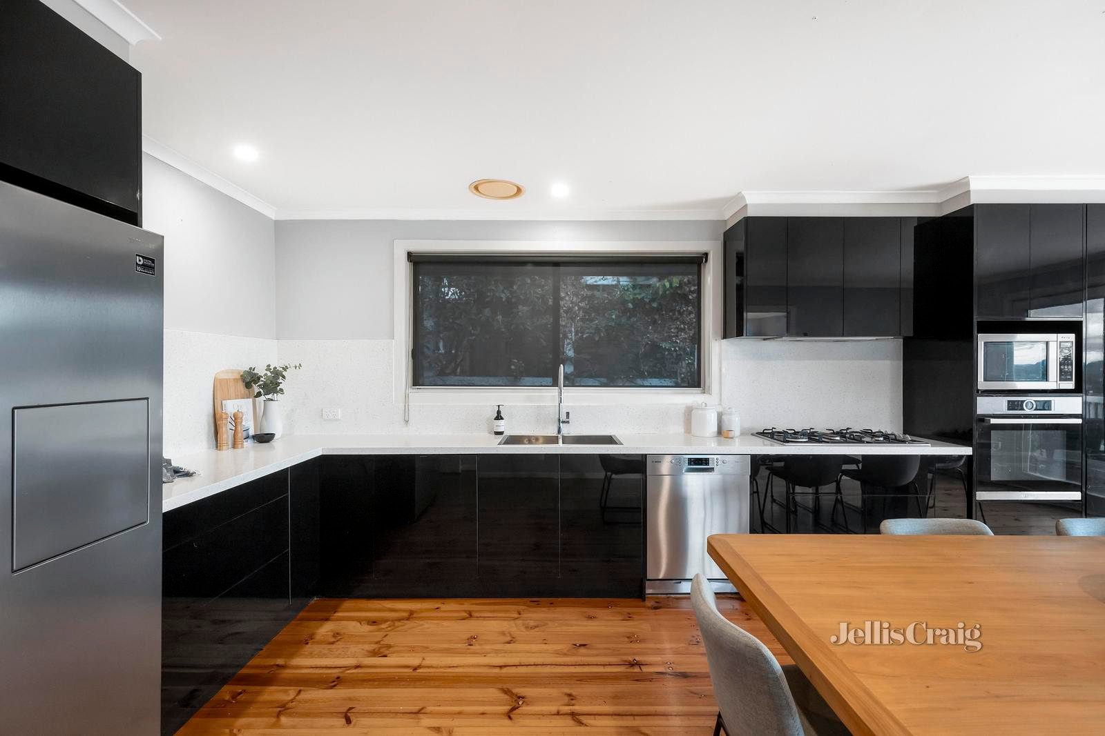 9 Struan Avenue, Mooroolbark image 3