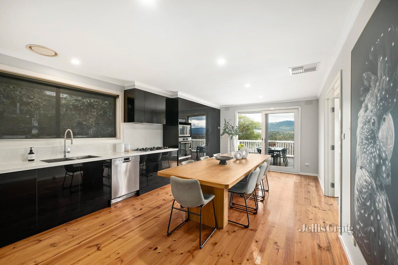 9 Struan Avenue, Mooroolbark image 4