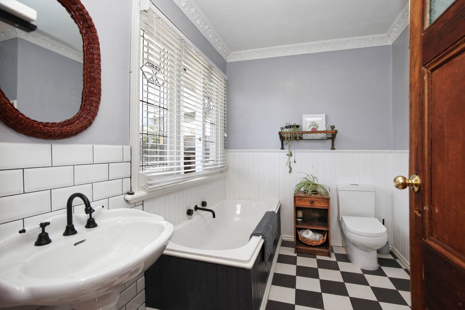 Property Gallery Thumbnail 9