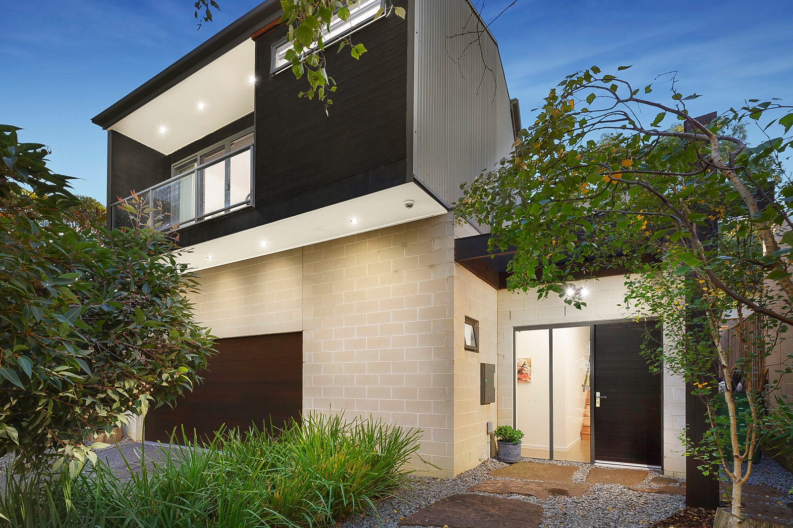 9 Sugarloaf Drive, Macleod VIC 3085