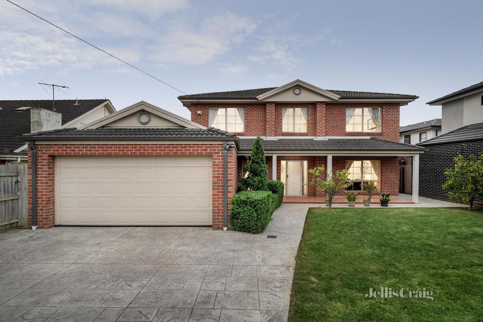 9 Summit Road, Burwood image 1