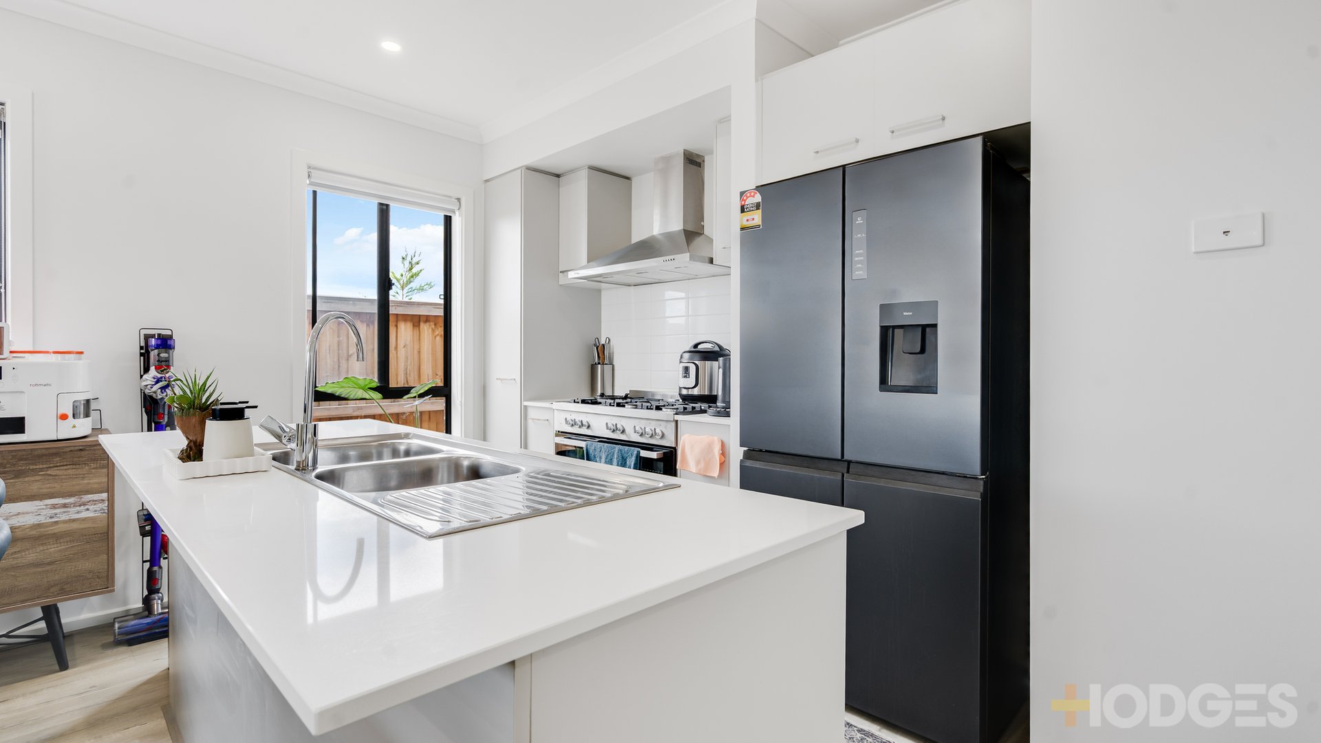 9 Tara Crescent Wyndham Vale