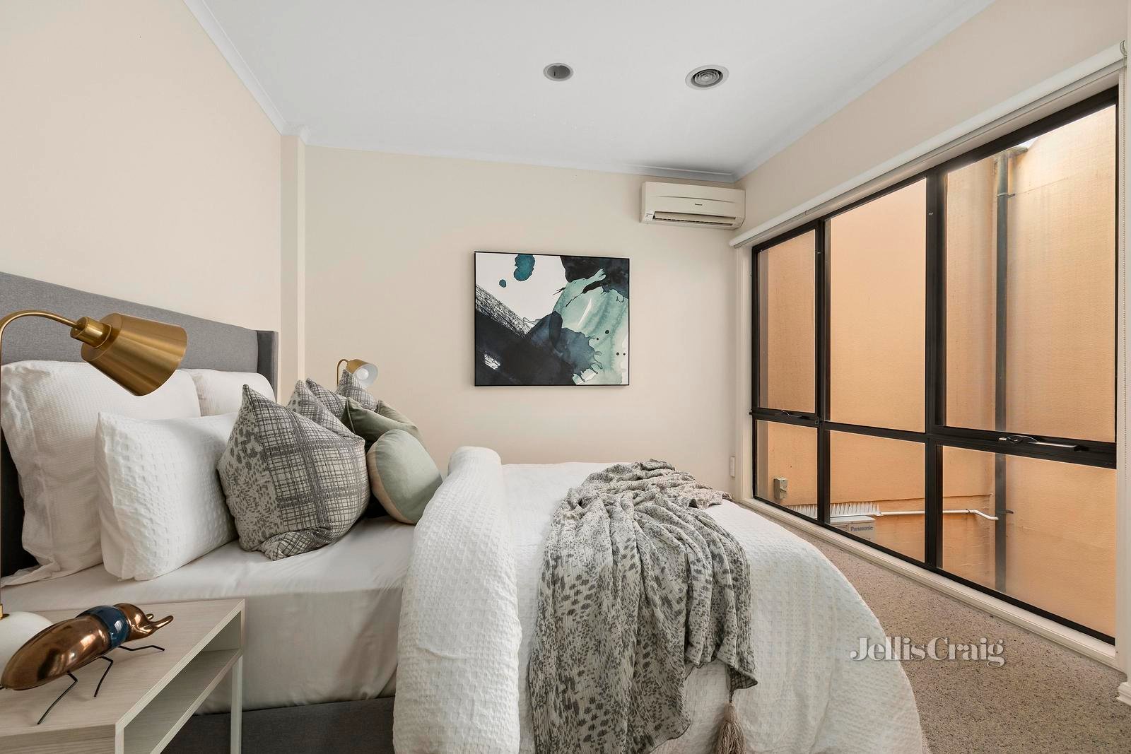 9 Taylor Mews, Kensington image 5