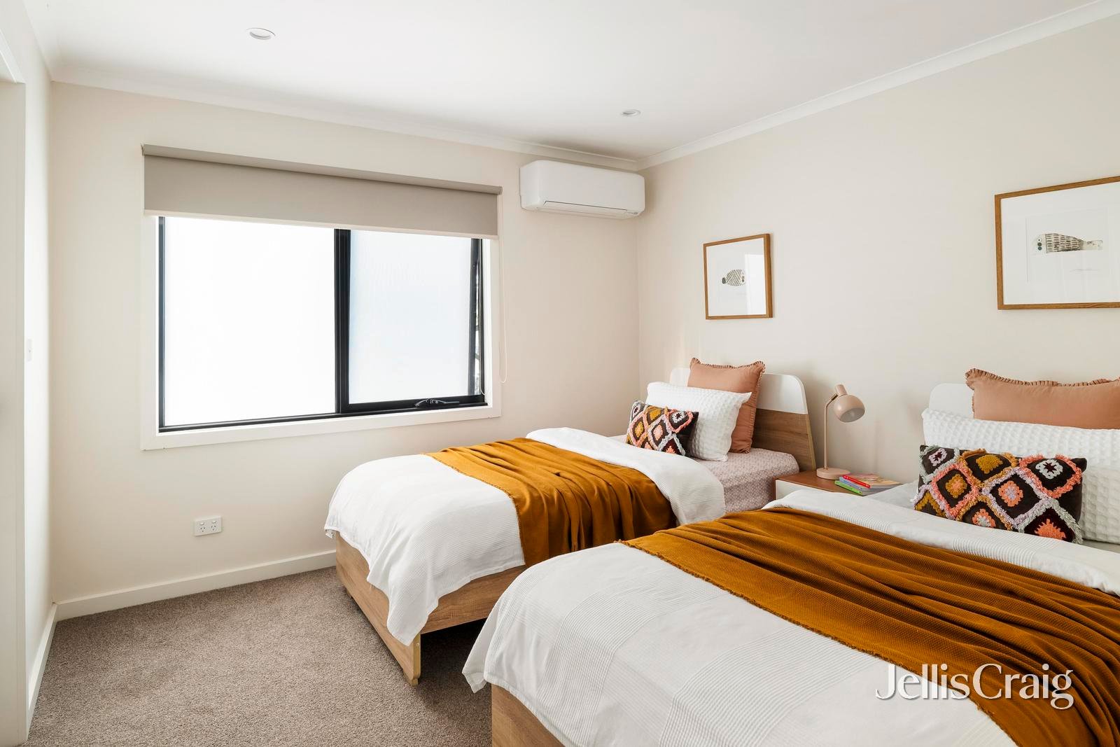 9 The Panorama, Eaglemont image 9