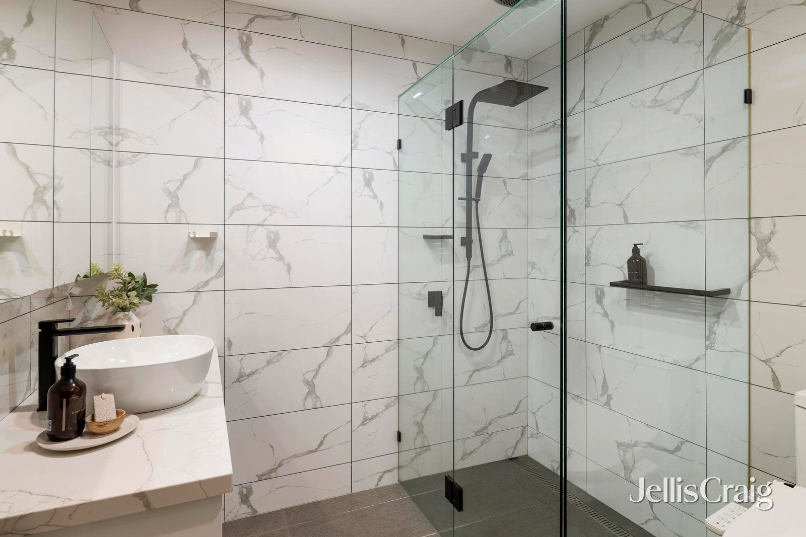 9 The Panorama, Eaglemont image 12