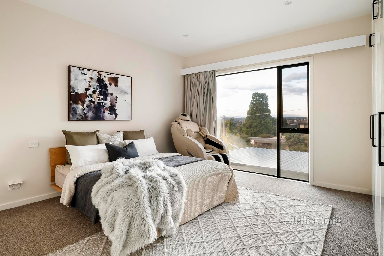 9 The Panorama, Eaglemont image 9