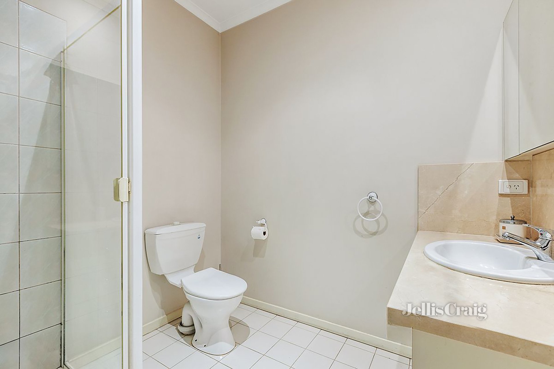 9 The Quadrangle, Glen Waverley image 6