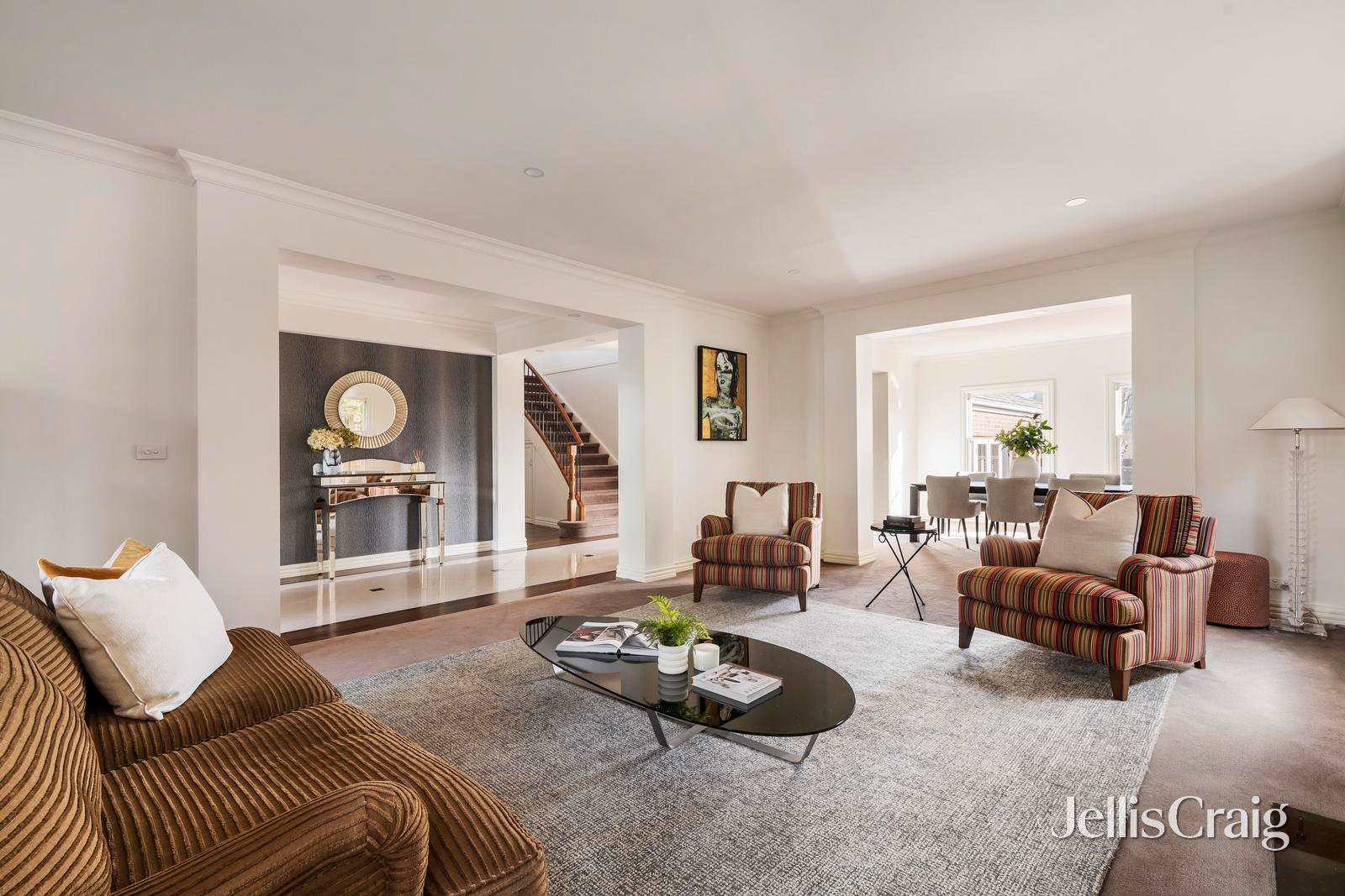 9 Thornton Avenue, Surrey&nbsp;Hills image 2