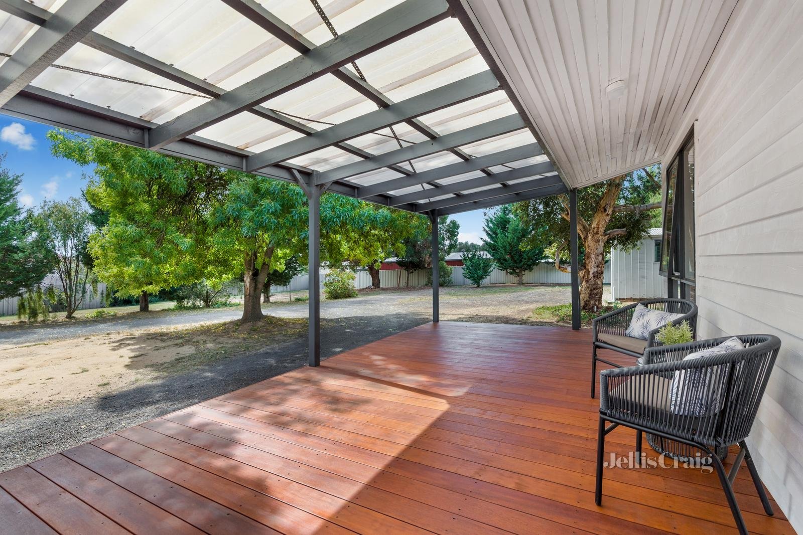 9 Tivey Street, Newstead image 2