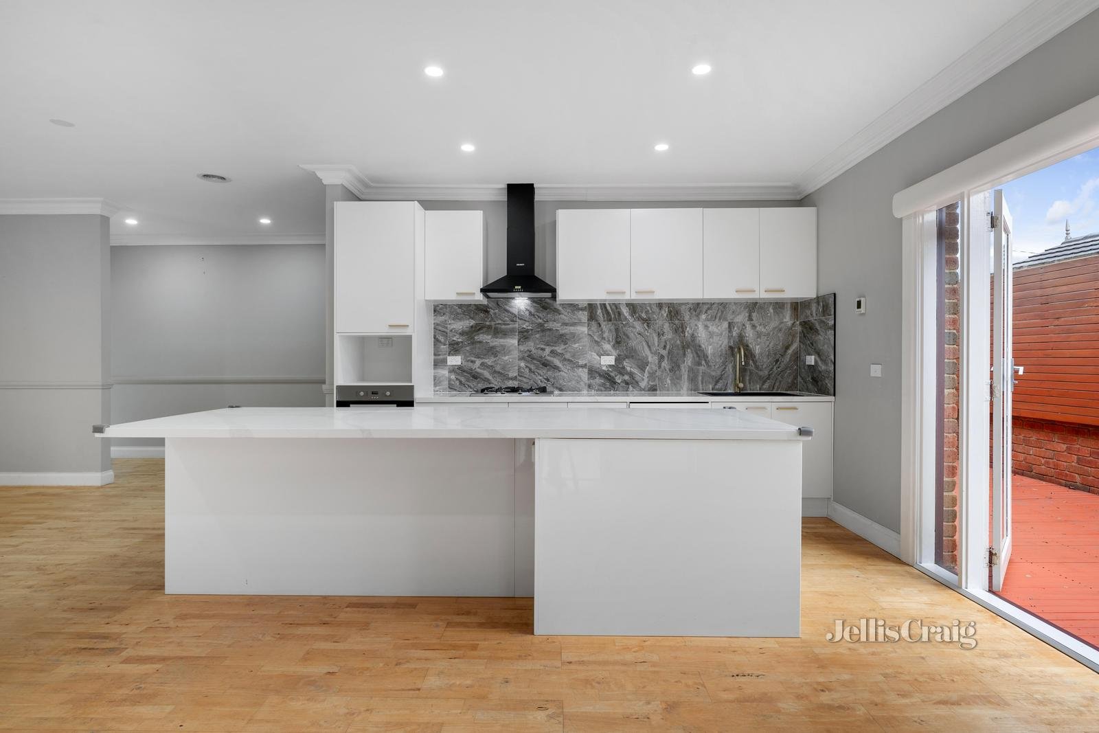 9 Toombah Street, Mount Waverley image 3