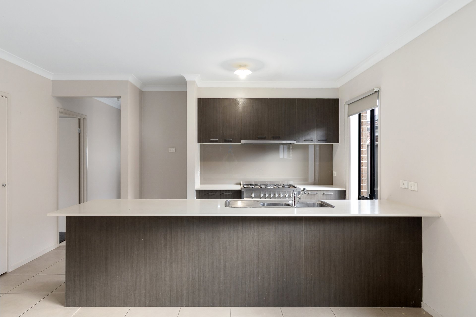 9 Torbreck Avenue, South Morang image 2