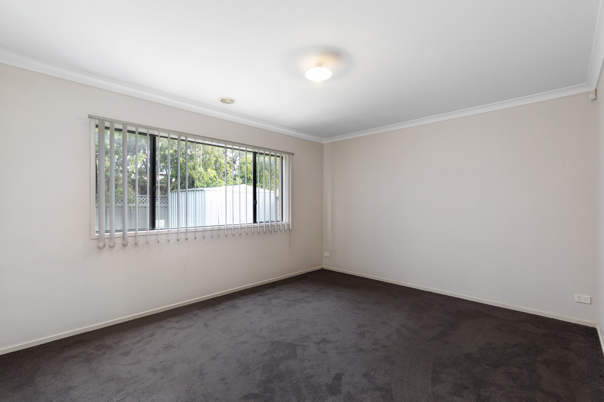9 Torbreck Avenue, South Morang image 5