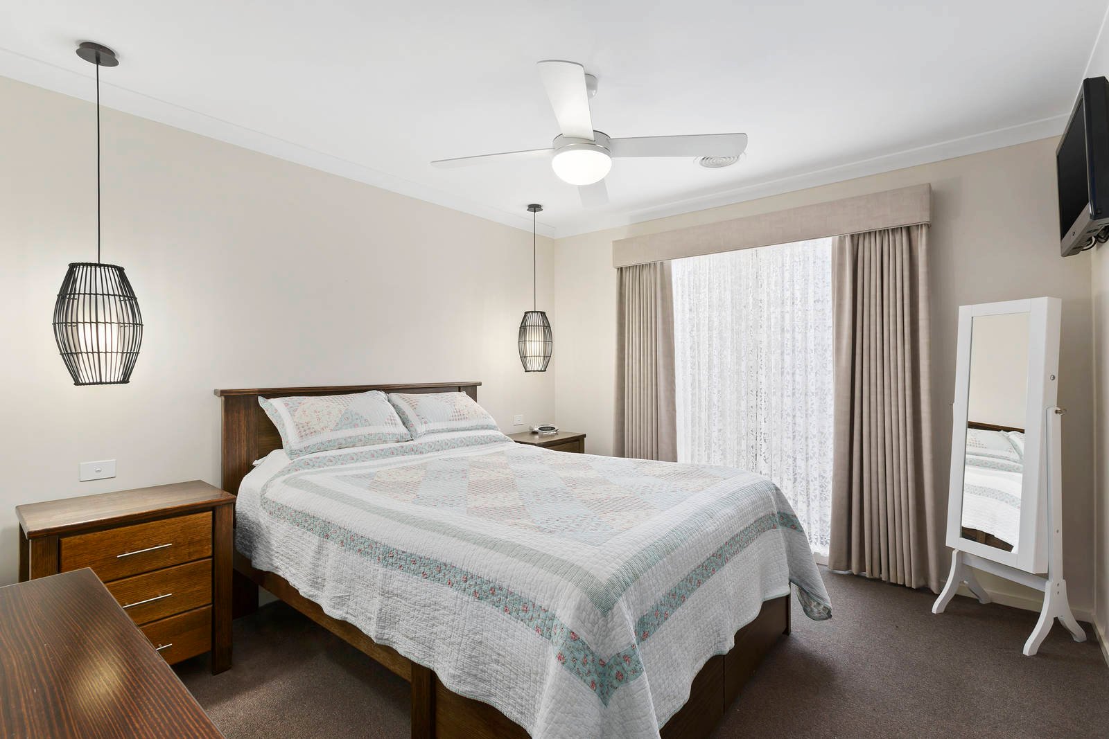 Property Gallery Thumbnail 8