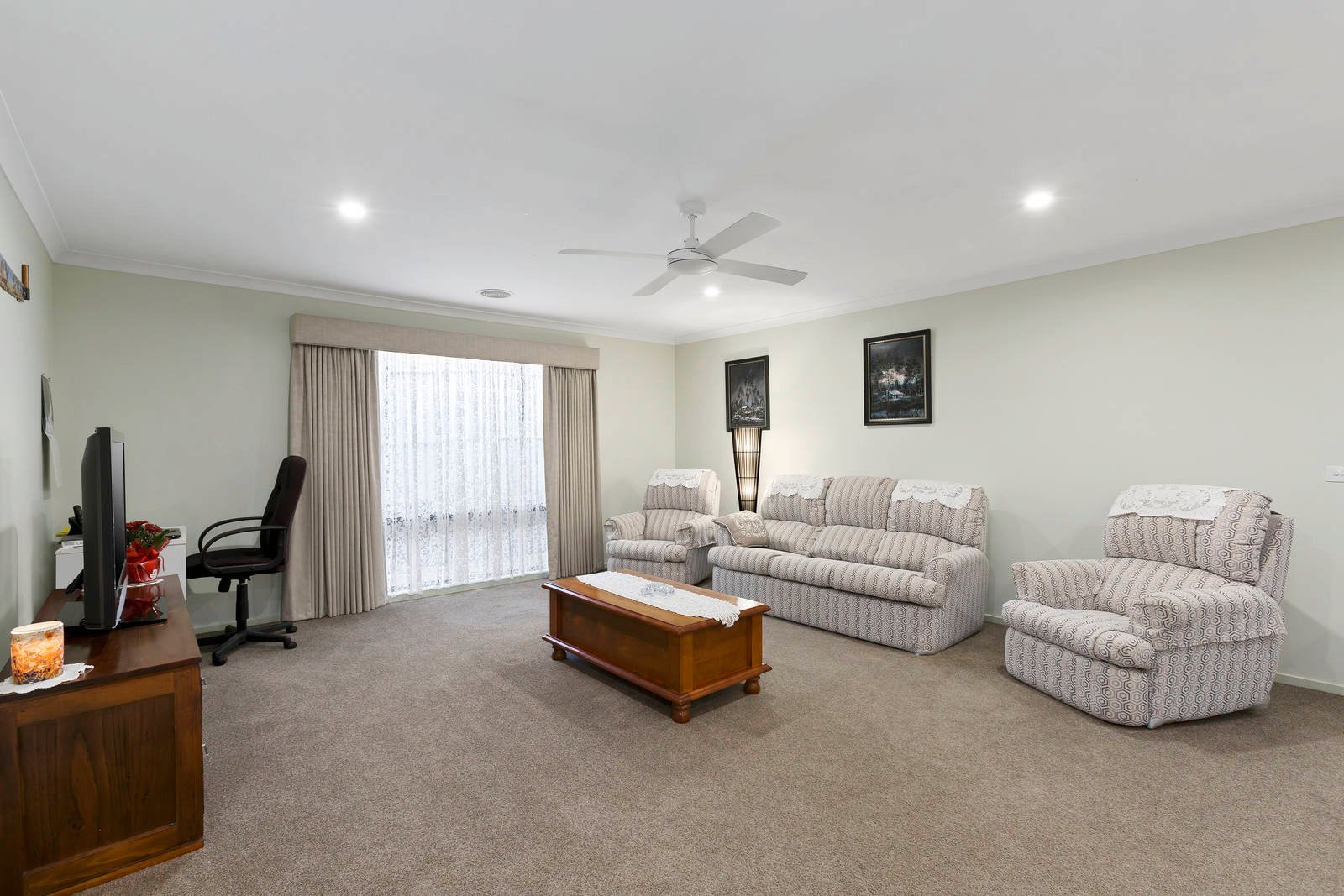 Property Gallery Thumbnail 11