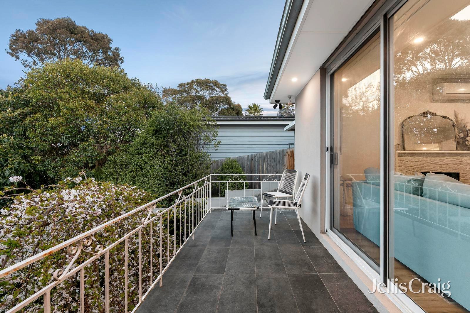 9 Vasey Grove, Donvale image 11