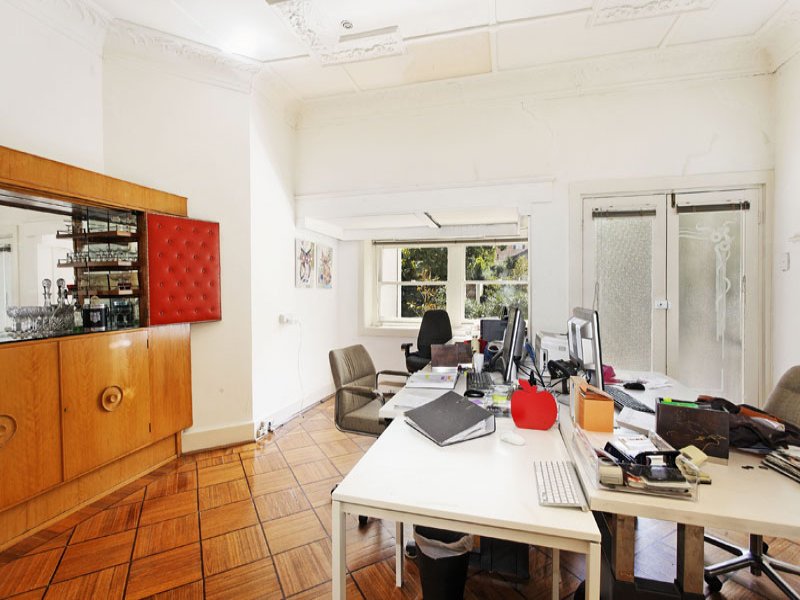 9 Vautier Street, Elwood image 5