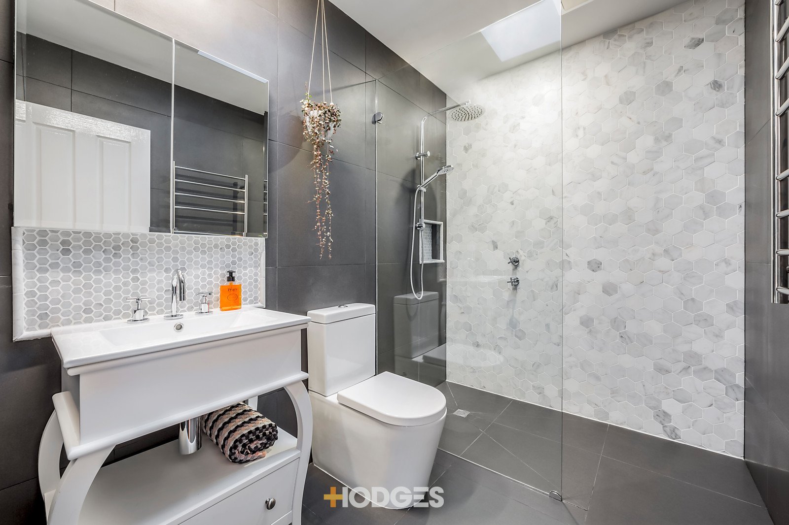 9 Walker Street Rippleside