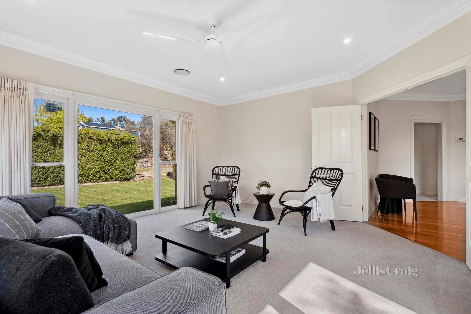9 Washington Lane, Woodend image 10