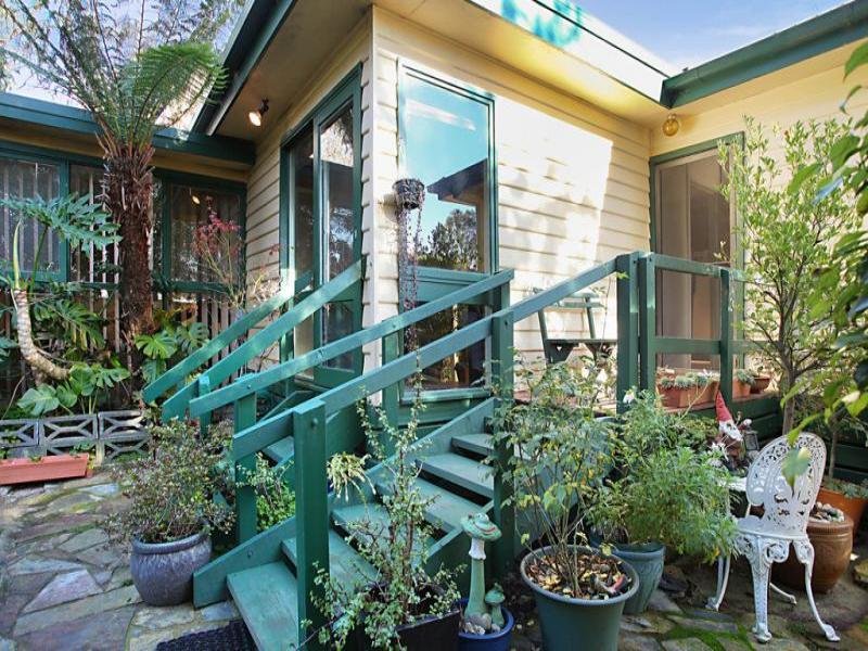 9 Wattle Valley Road, Mitcham image 12