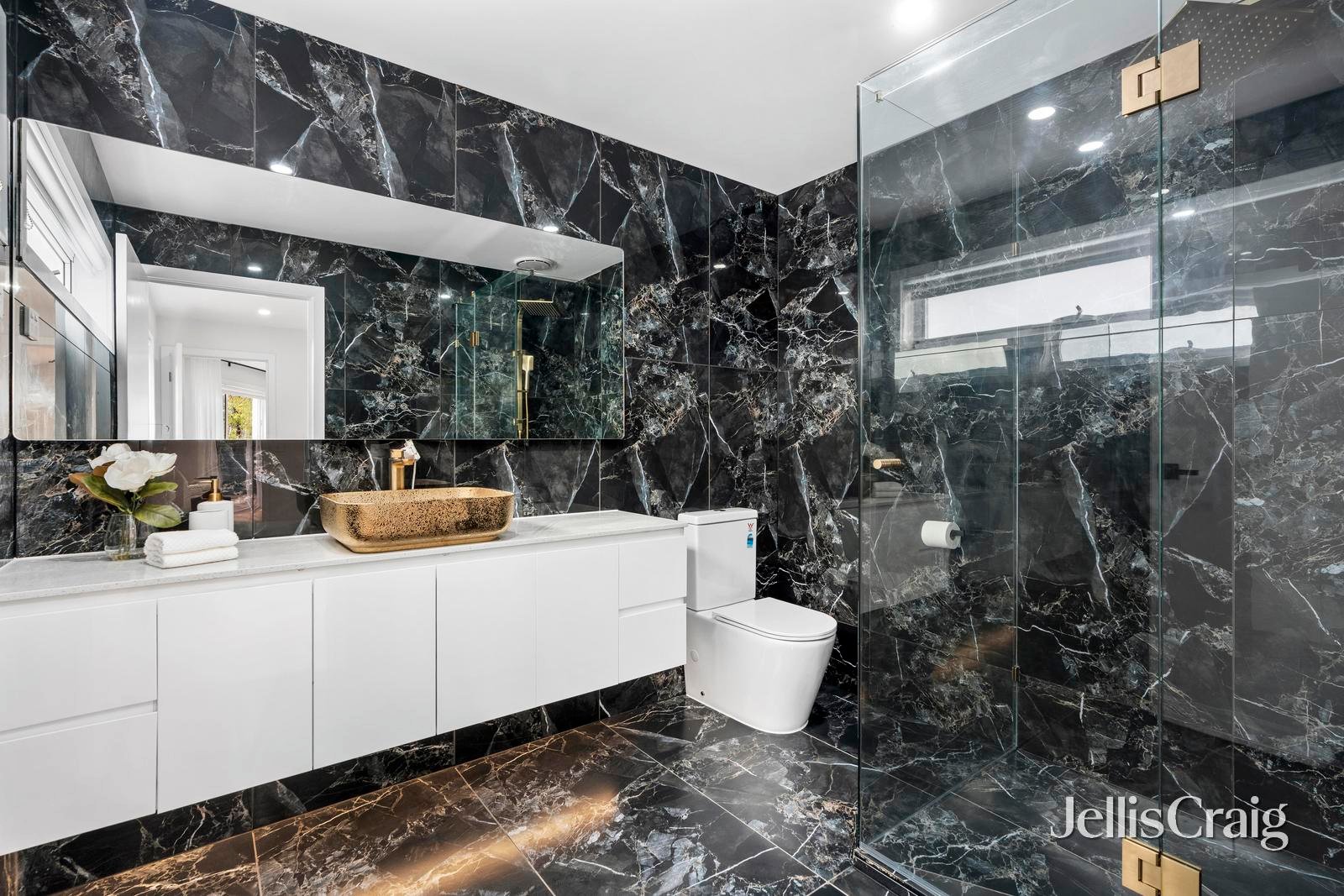 9 Wedge Court, Glen&nbsp;Waverley image 8