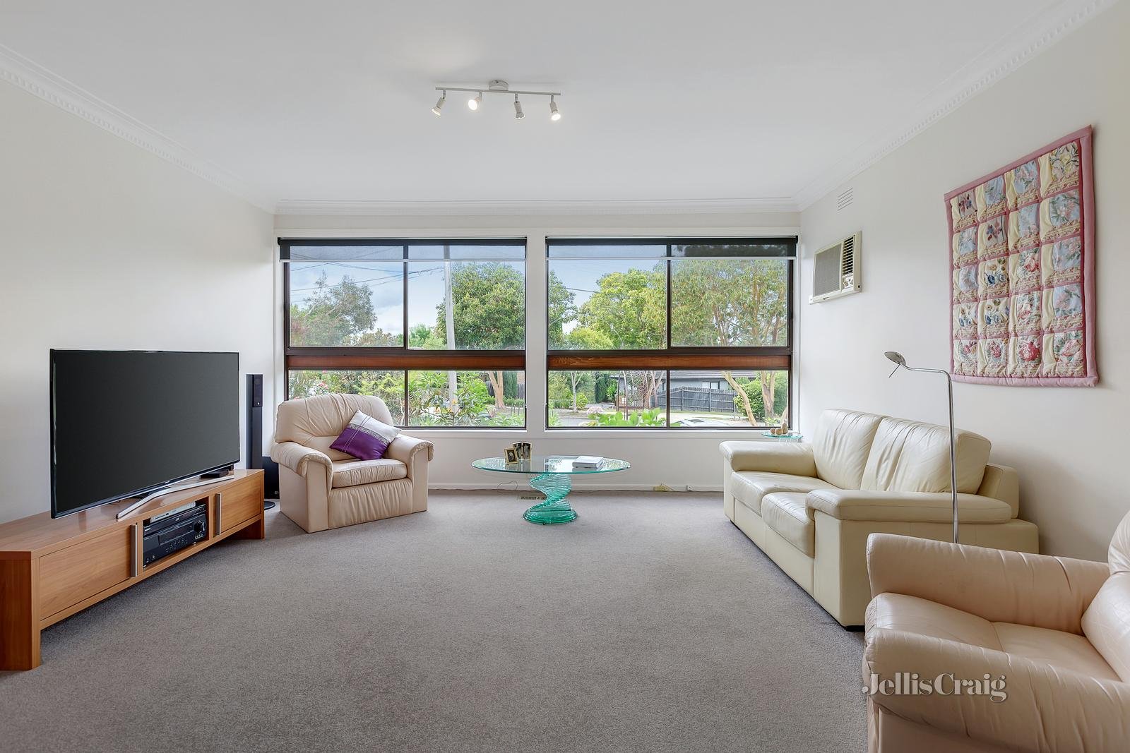 9 White Court, Nunawading image 2