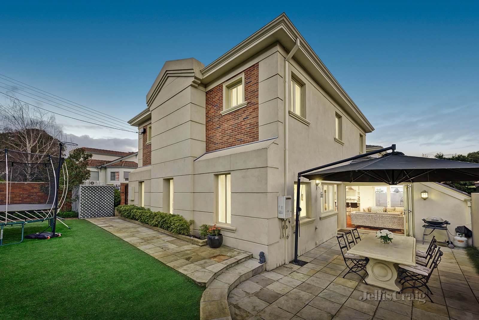 9 Whitehorse Road, Balwyn image 8