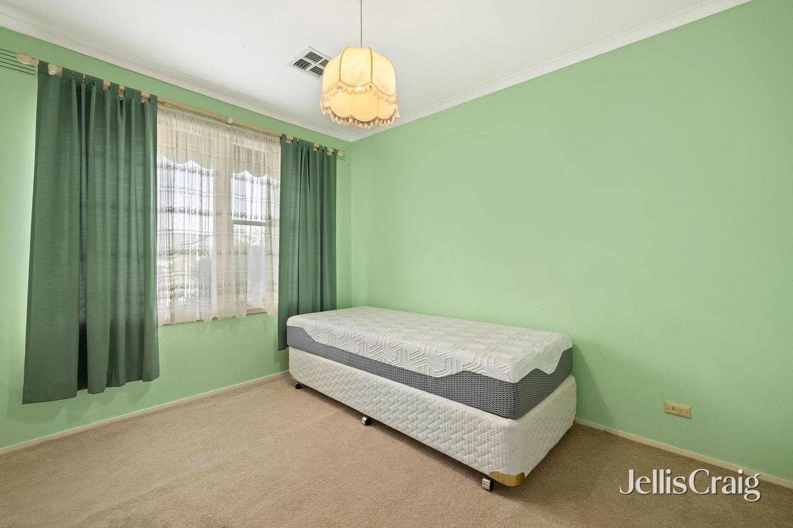 9 Whittenoom Street, Doncaster&nbsp;East image 5
