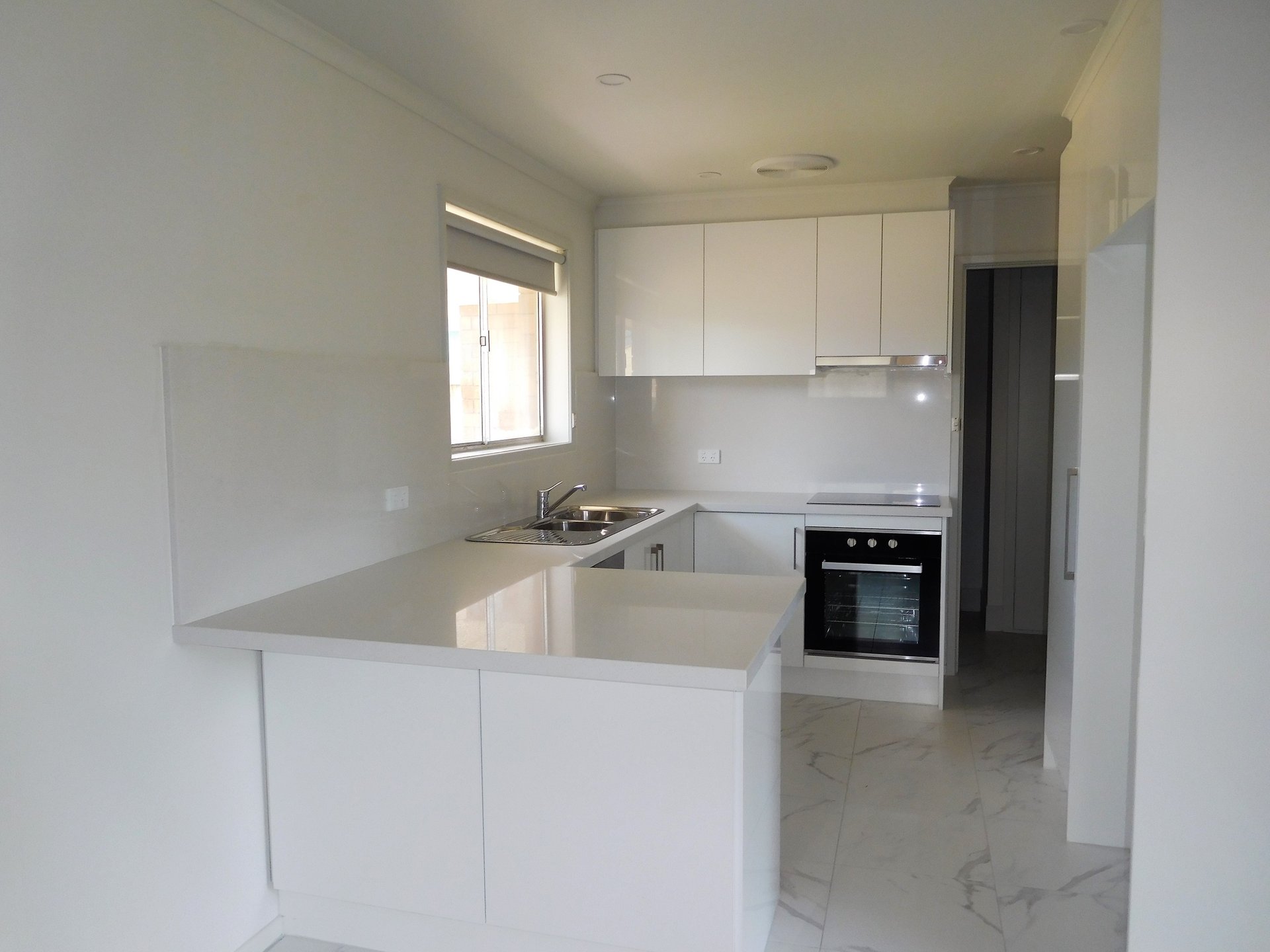 Property Gallery Thumbnail 3