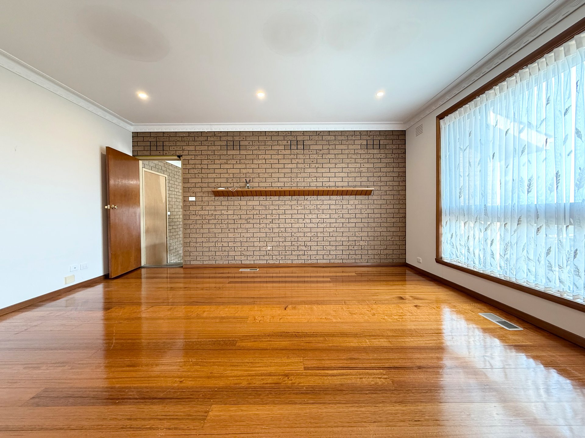 9 Wilton Way, Doncaster image 5