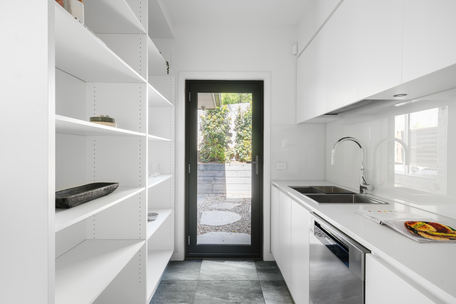 9 Woodland Grove, Montmorency image 17