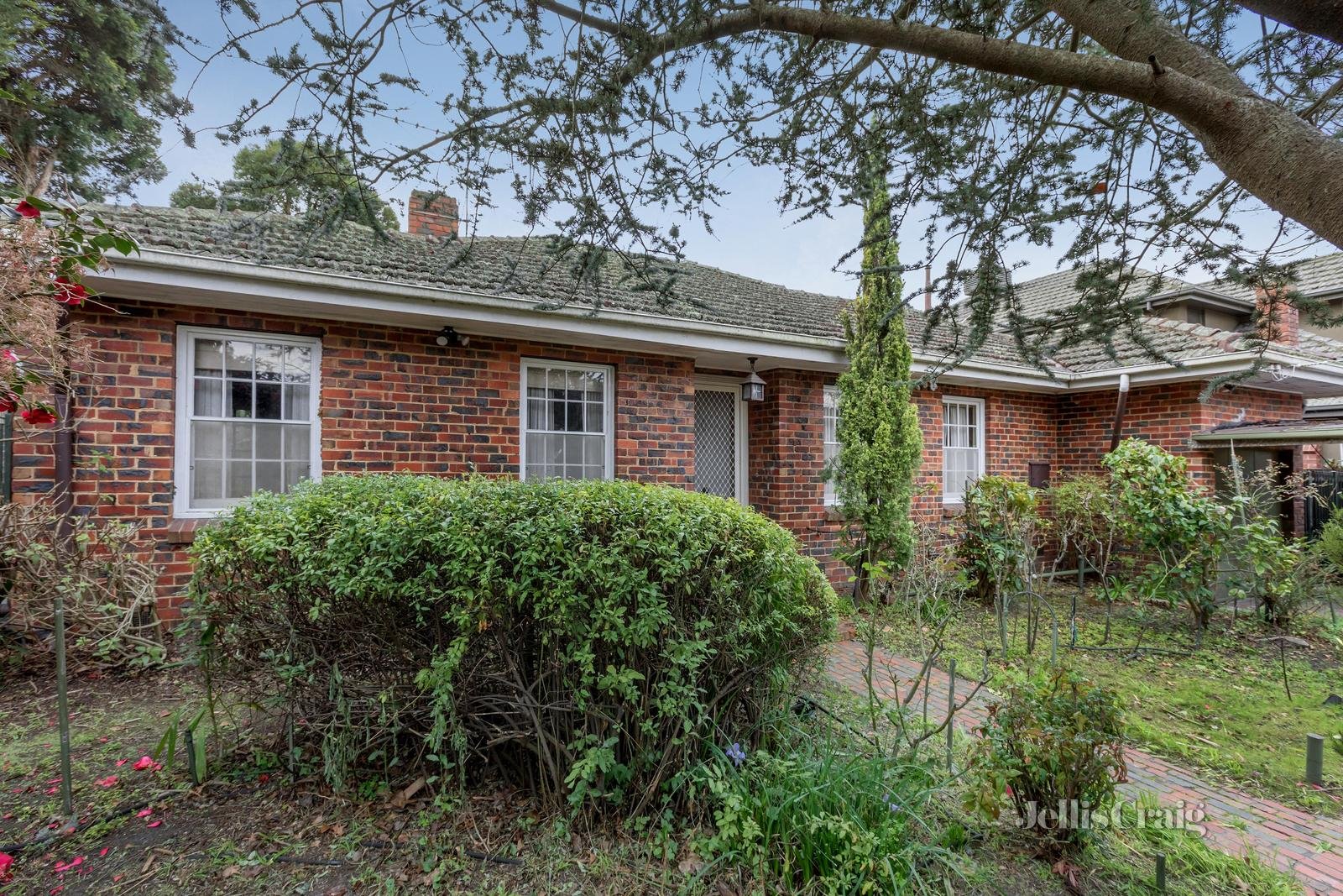 9 Woodlands Avenue, Camberwell image 7