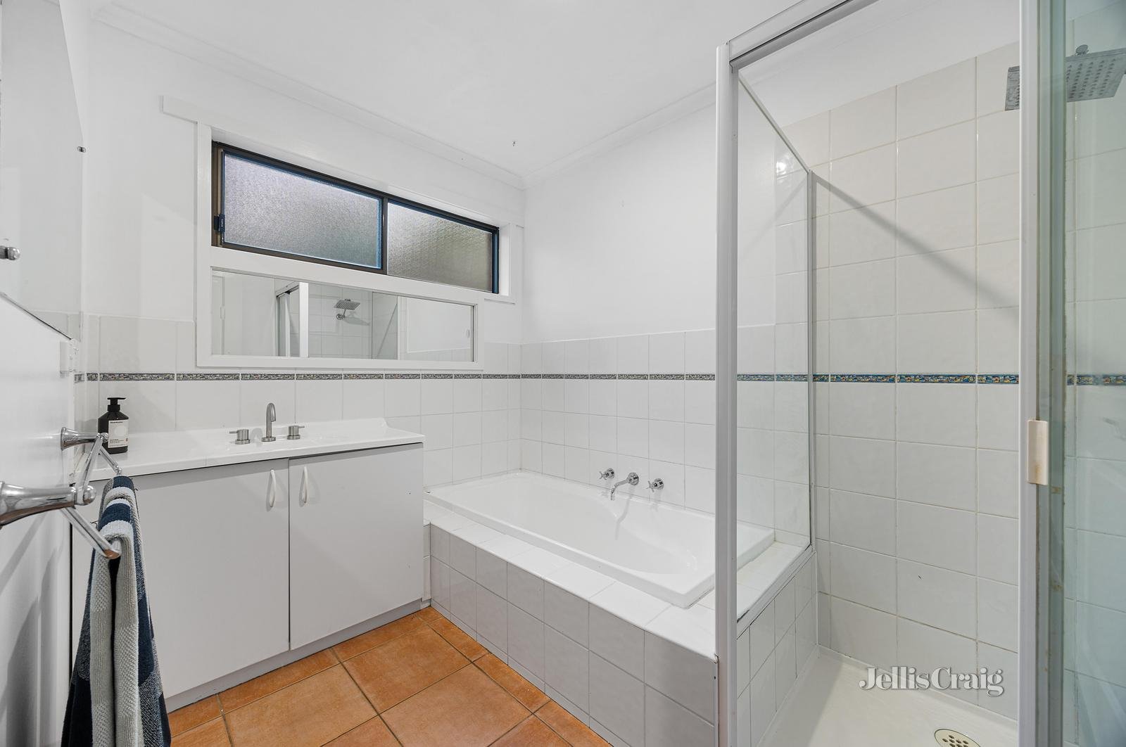 9 Woodside Court, Ballarat North image 8