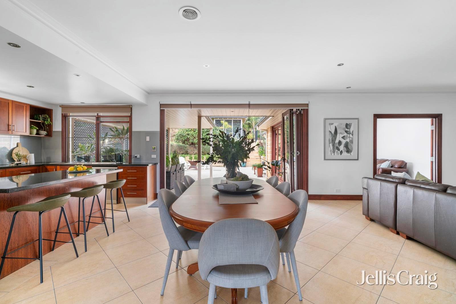 9 Woongarra Court, Eltham image 7