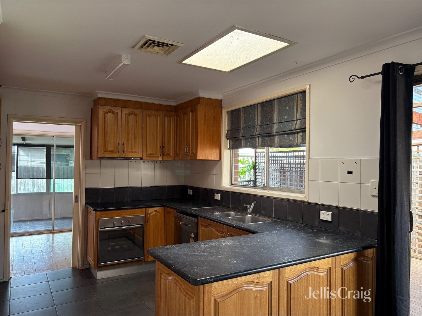 9 Yarrabee Drive, Hoppers Crossing image 4