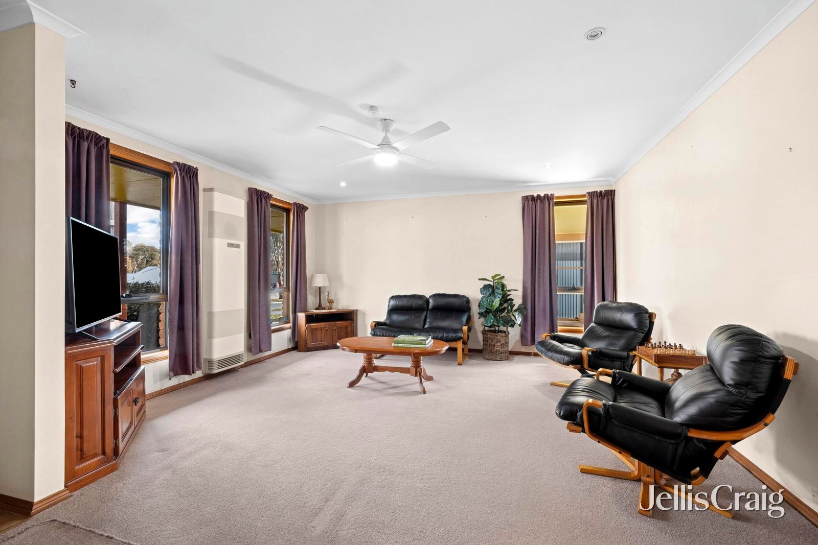 9 Yeats Street, Castlemaine image 3