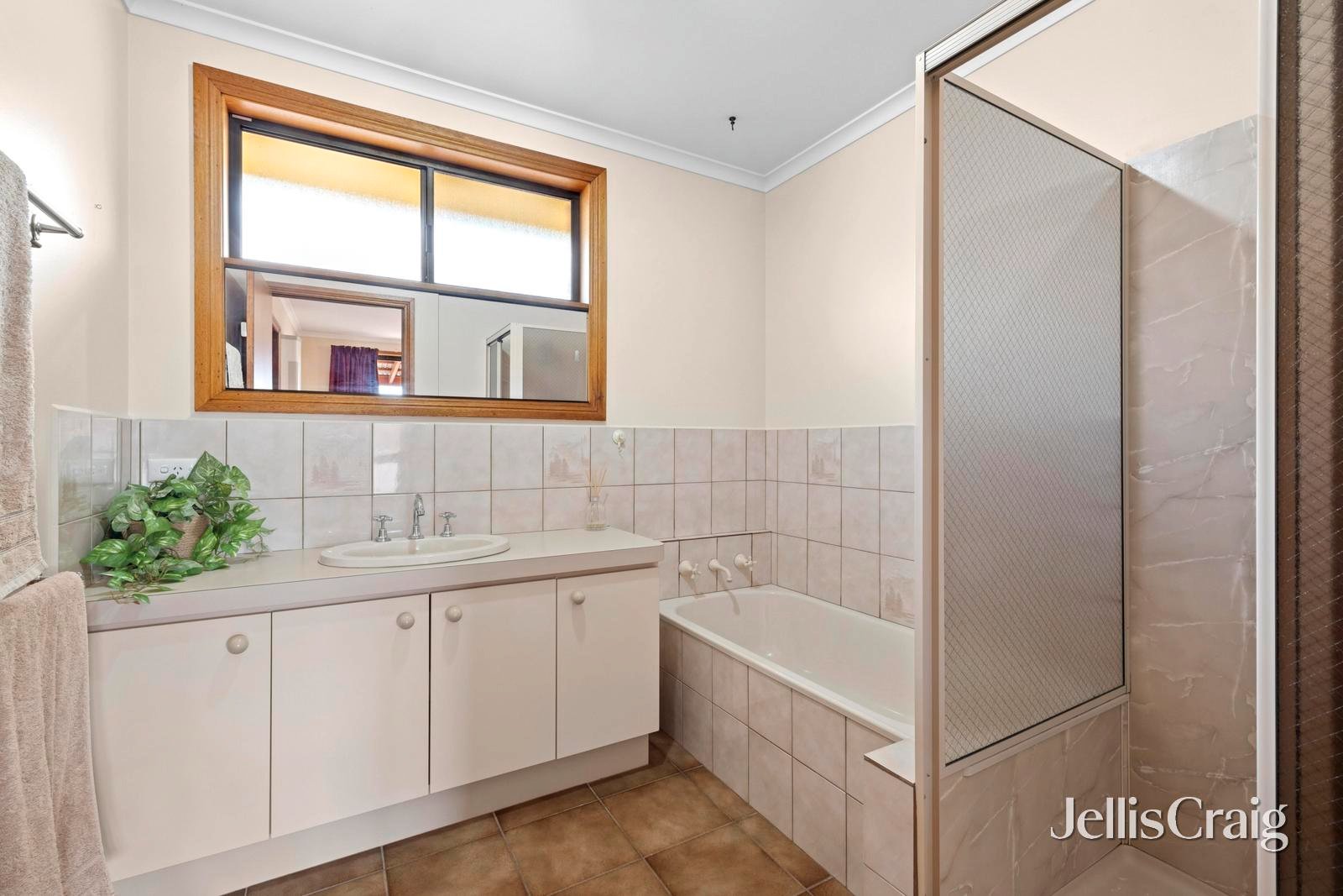 9 Yeats Street, Castlemaine image 10