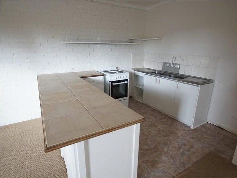 9 Yertchuk Avenue, Ashwood image 3