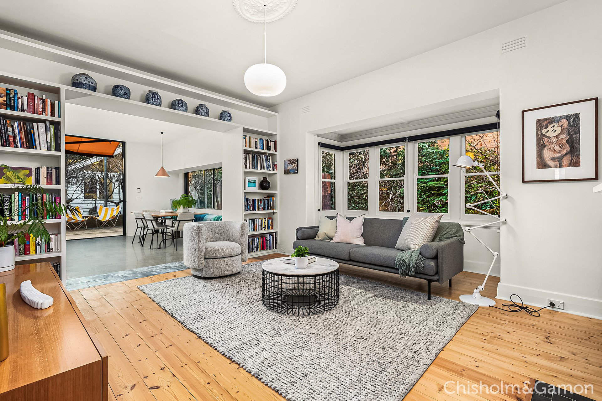 90 Addison Street, Elwood image 2