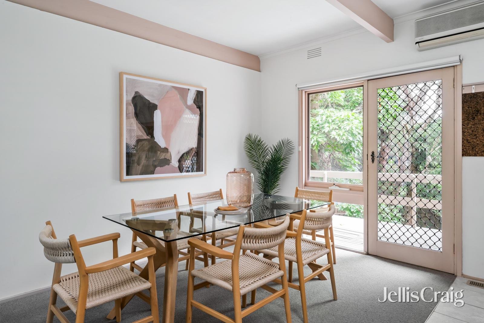 90 Albion Crescent, Greensborough image 4