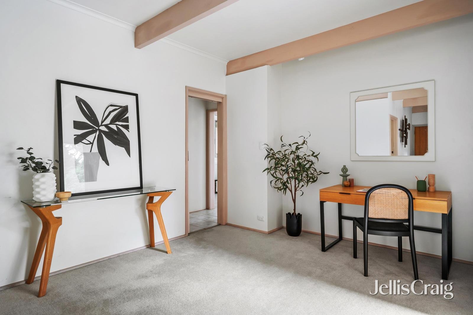 90 Albion Crescent, Greensborough image 5