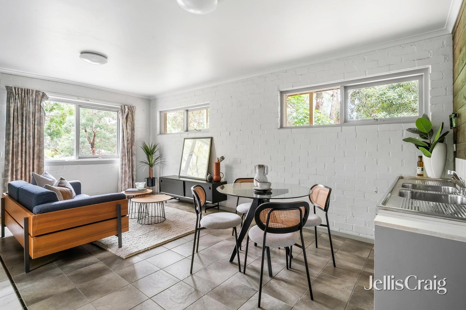 90 Albion Crescent, Greensborough image 6