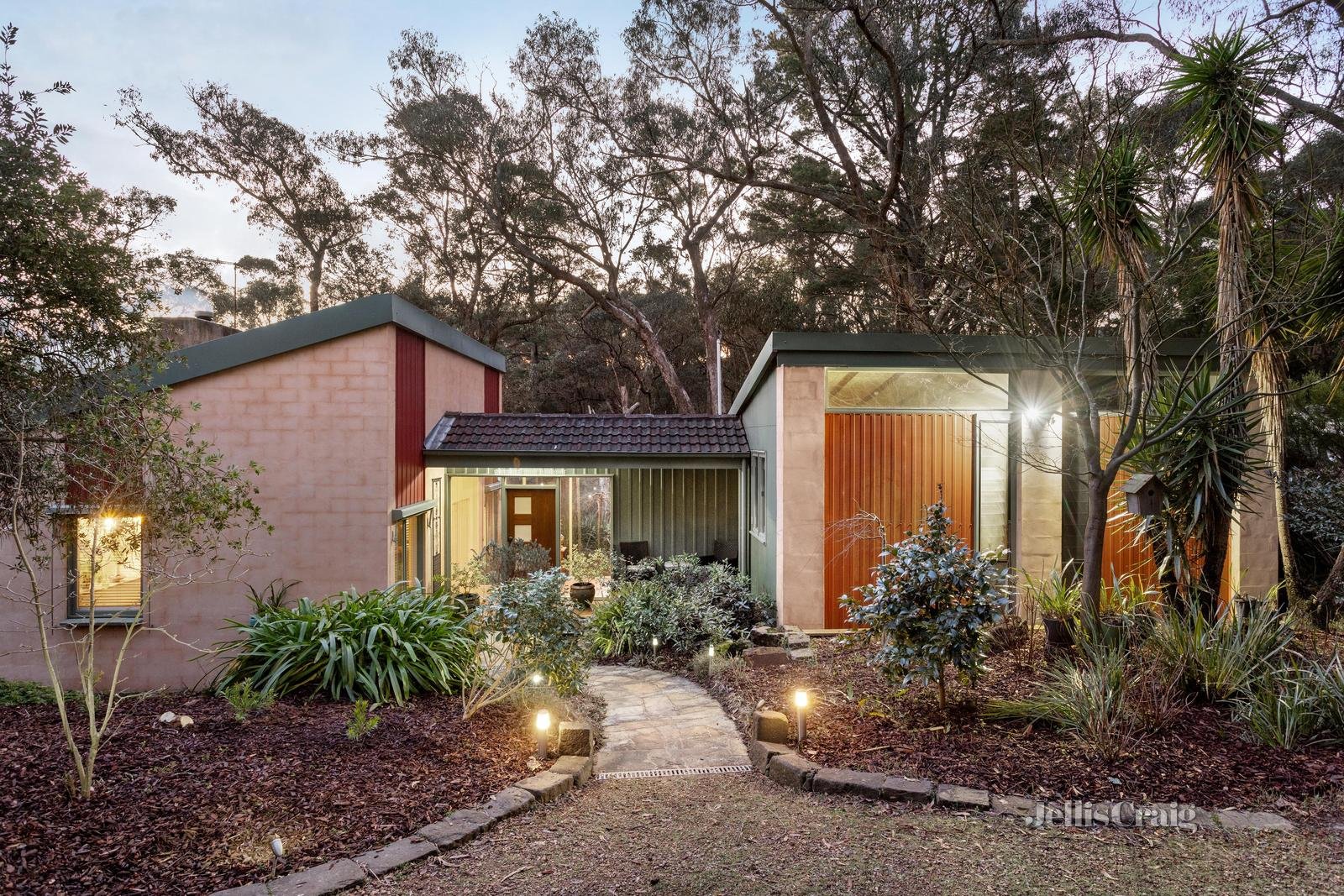 90 Clintons Road, Smiths Gully image 2