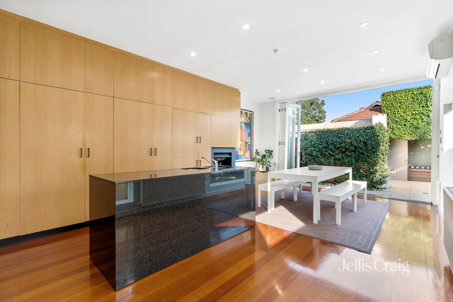 90 Commercial Rd, Prahran image 5