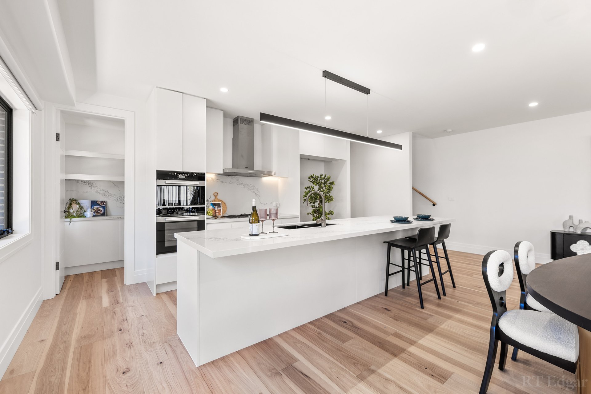 Property Gallery Thumbnail 7