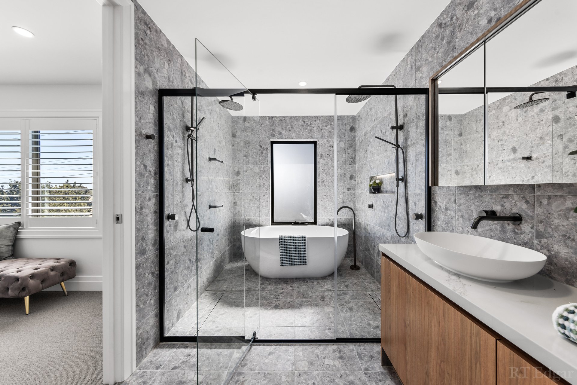 Property Gallery Thumbnail 15