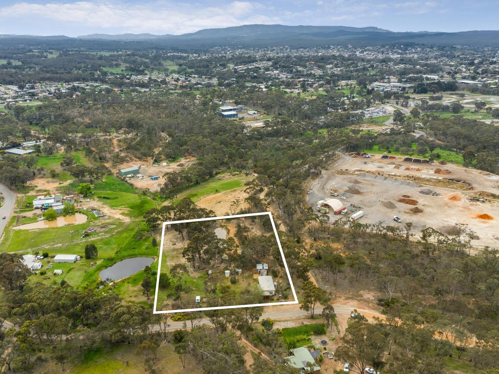 90 Diamond Gully Road, Mckenzie Hill image 3